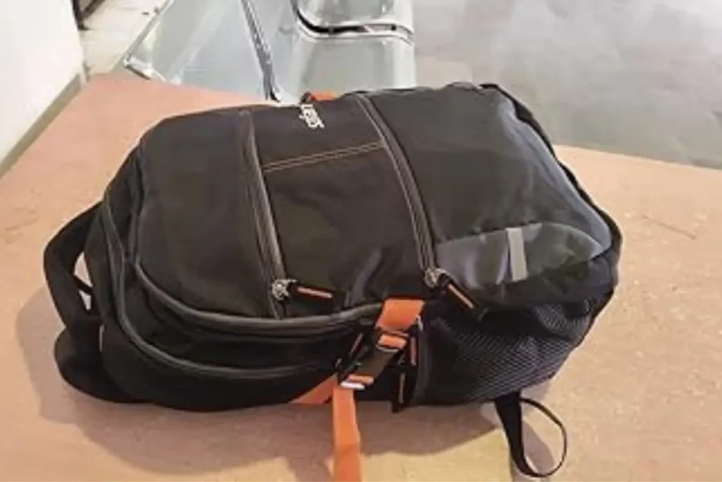  Best Laptop Bags Under ₹1000 in India- Safari Omega Pro 35L laptop backpack with rain cover and padded compartment for daily college and office use